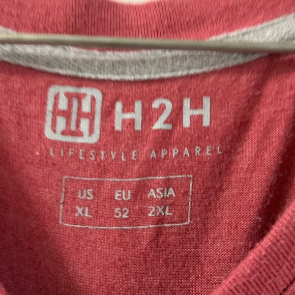 H2H Men’s Red V Neck Short Sleeve T-Shirt Size XL - Picture 2 of 6